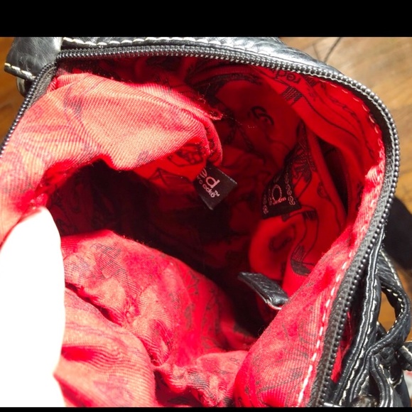 Red by Marc Ecko Purse - Picture 3 of 6